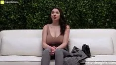 Play Gaseste Gagica Cu Tate Mari Care Se Fute Moca La Webcam