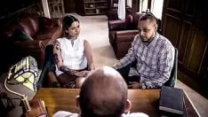 Play Gagica lui se uita la un film de futai complet