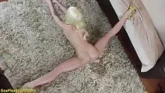 Jouer Contorsionista sexy pronta a scopare