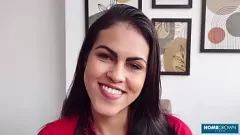 تشغيل ممتلئة الجسم فاتنة بيا هوت الشرج القذرة والرغبة الشديدة في الهرة