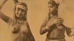Oynat Mağribi Harem'in Tutkusunu Deneyin - Irklar Arası Vintage Üçlü