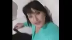Abspielen Sexy Milf fickt schlecht, wie sie es gerne macht